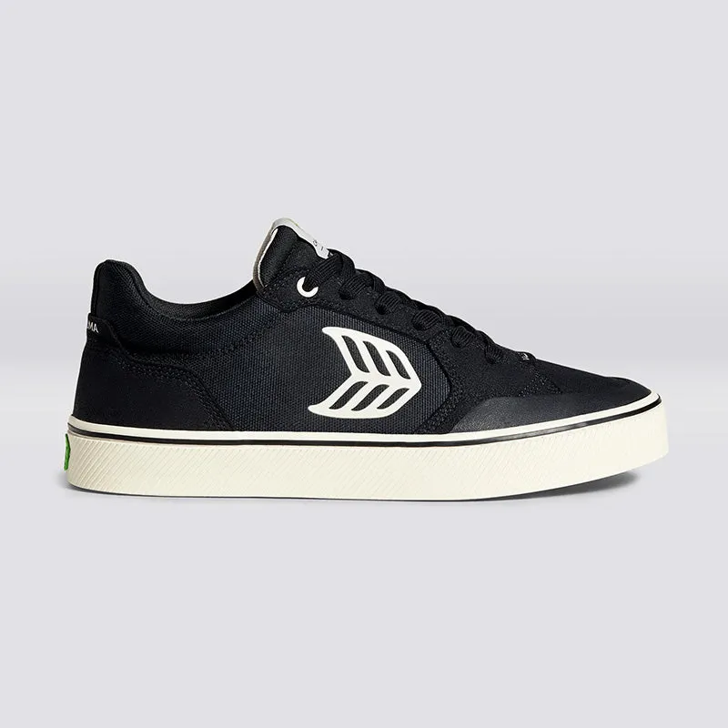 Cariuma Vallely Pro - Black Suede