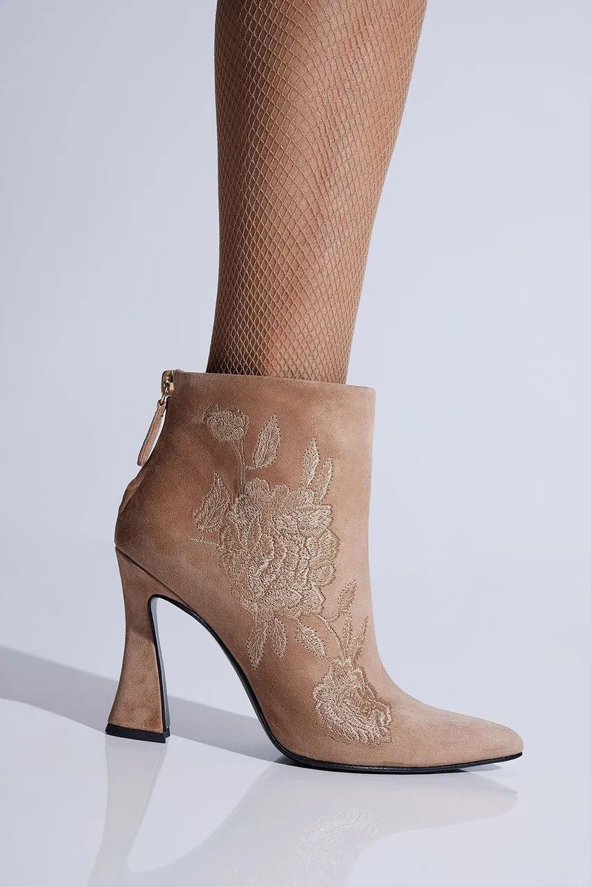 Mitsu Shugo Embroidery Square Heel Ankle Boot