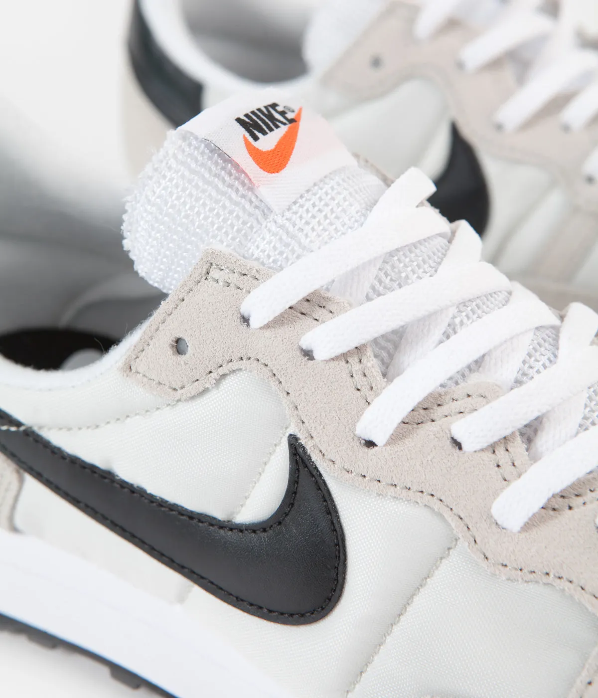 Nike Challenger OG Shoes - Light Bone / Black - White