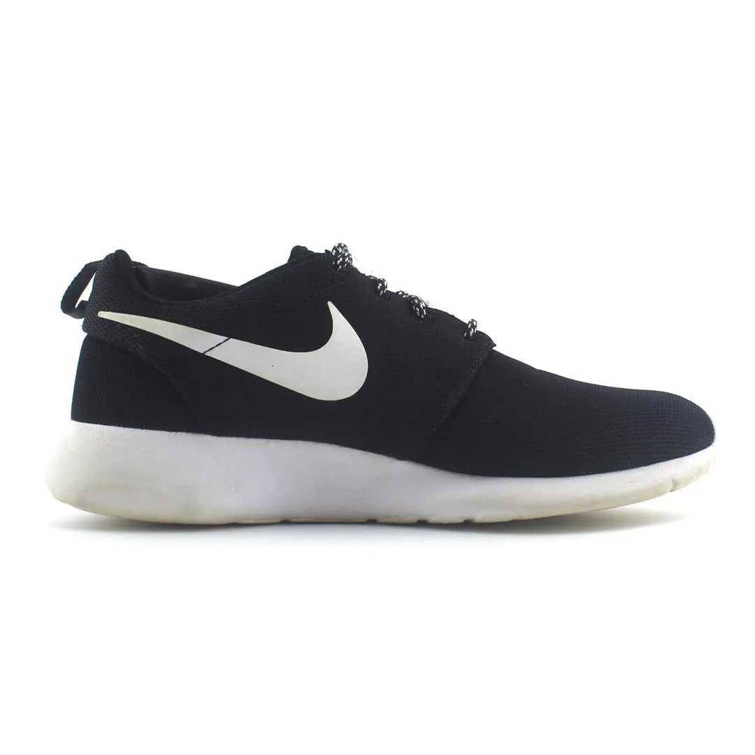 NIKE  ROSHE ONE