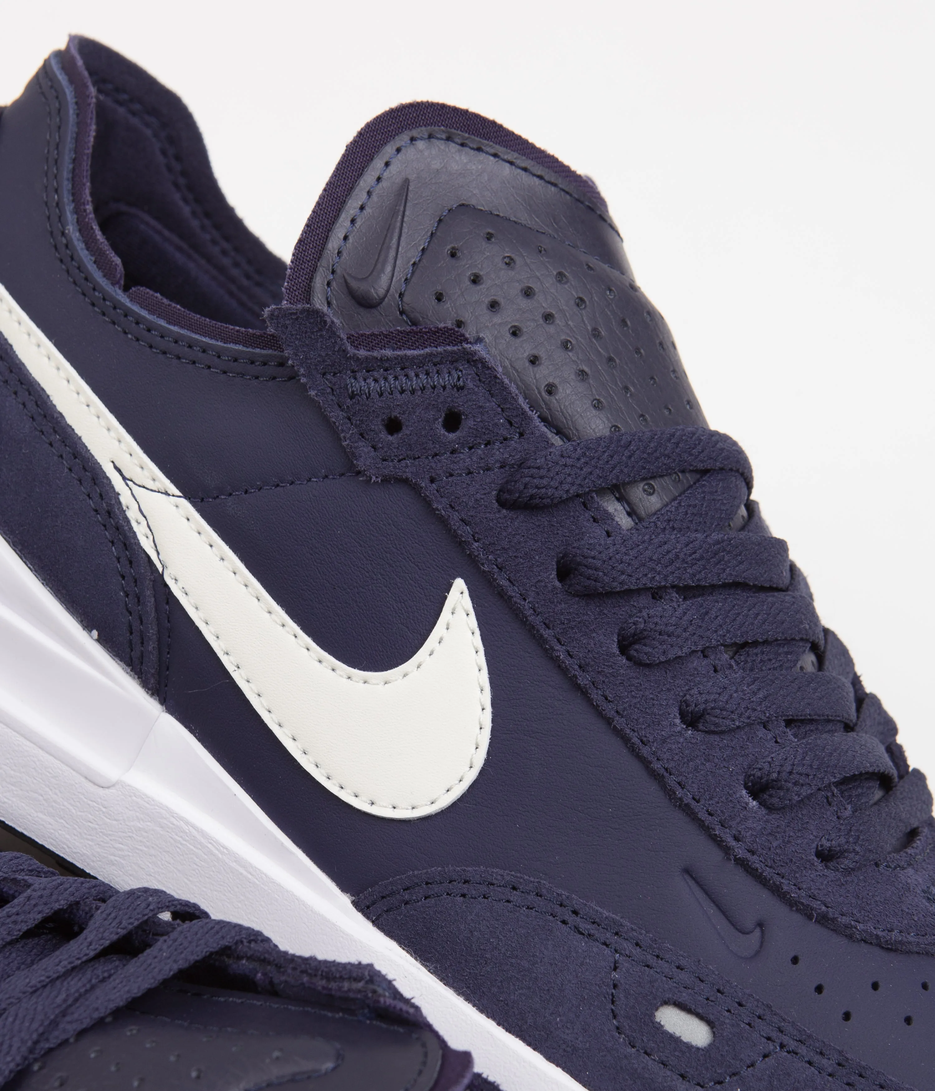 Nike Waffle One Leather Shoes - Midnight Navy / Sail - White - Midnight Navy