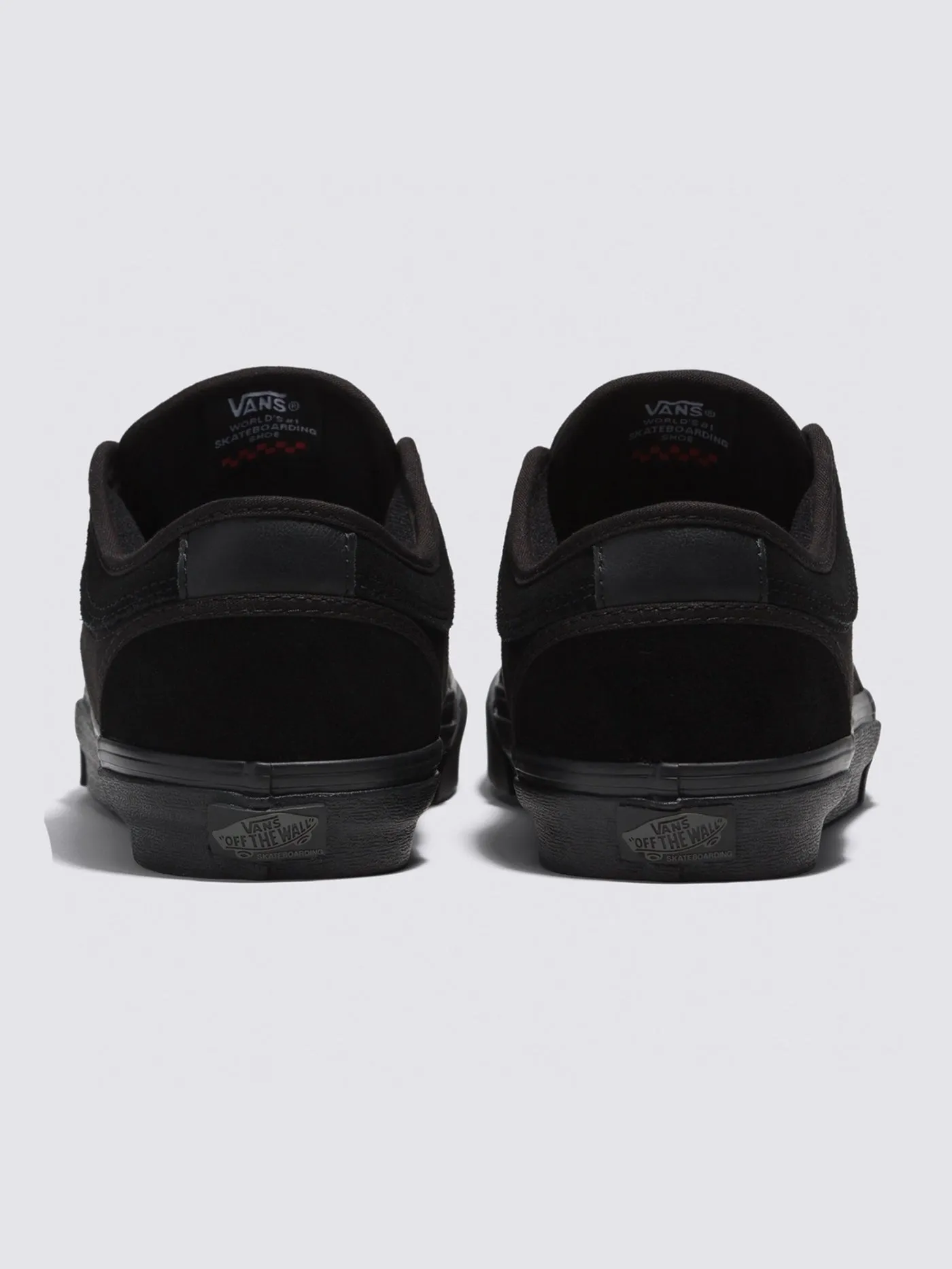 Skate Chukka Low Blackout Shoes