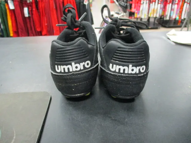 Used Umbro Size Youth 13 Soccer Cleats